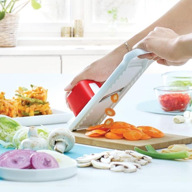 Parutan Pengiris Bawang Tupperware / Serutan Wortel Sayuran Bawang