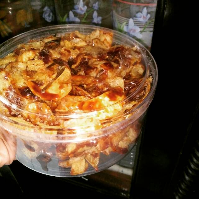 

Keripik kentang rasa sambal rujak