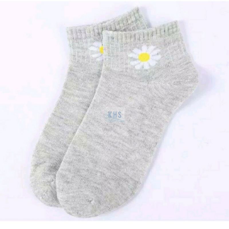 Kaos Kaki Fashion Motif Bunga Daisy Flower Wanita Kaus Semata Kaki Ankle Socks Hidden Bear Korea KHS-FLOWER - ABU ABU