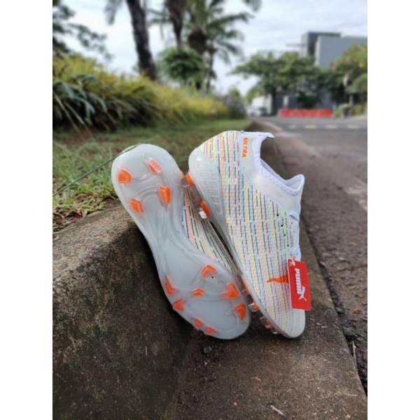 TERBARU SEPATU BOLA PUMA ULTRA SEMI BOOT TERMURAH DAN TERLARIS 2021
