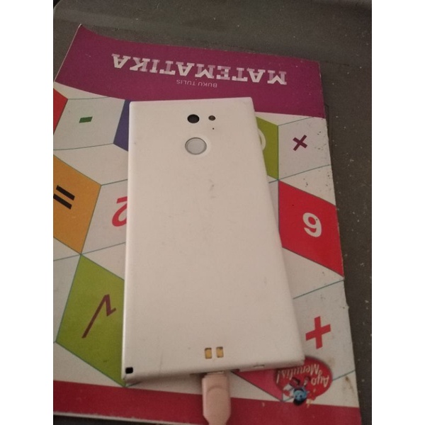 Fujitsu arrow f01h minus ringan