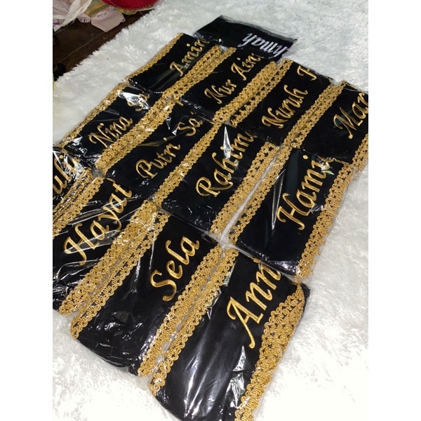 SELEMPANG NAMA UNTUK WISUDA DAN LAIN-LAIN