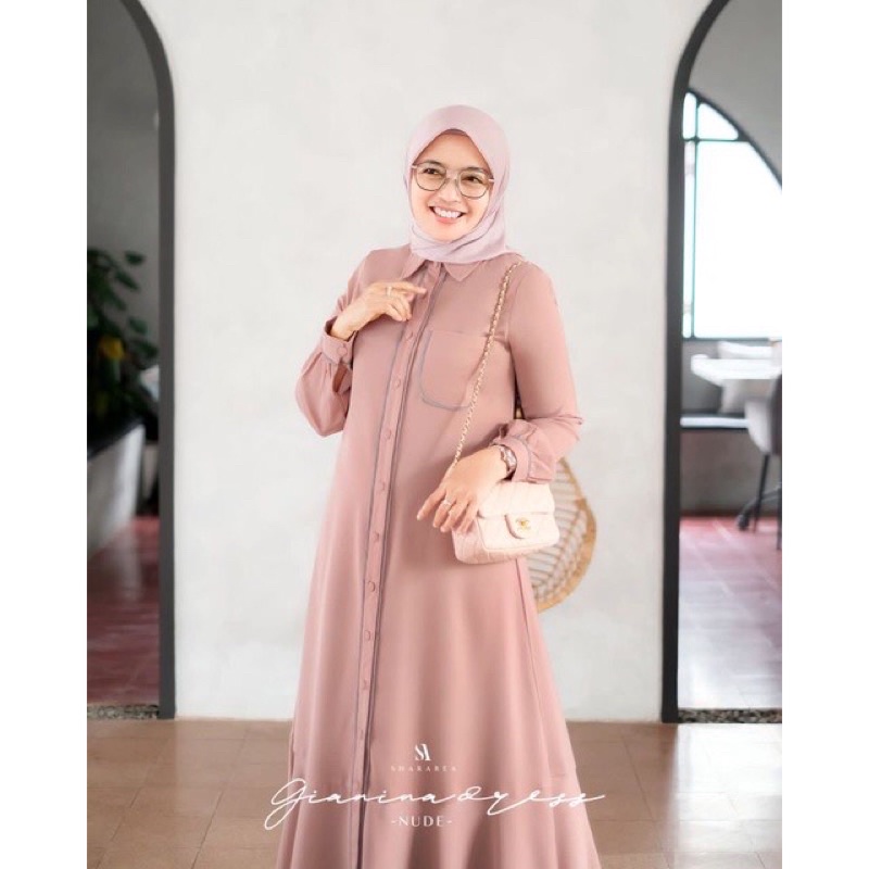 Gianina dres shararea