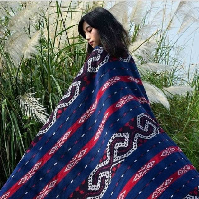 Kain tenun Jepara motif Toraja