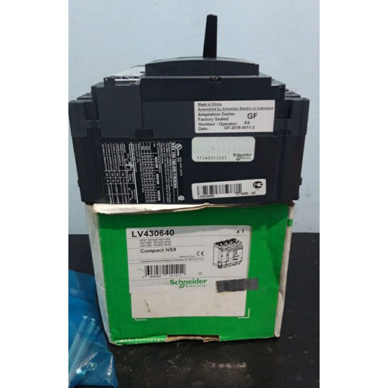 MCCB SCHNEIDER NSX160F 4P 160A LV430640 TM160