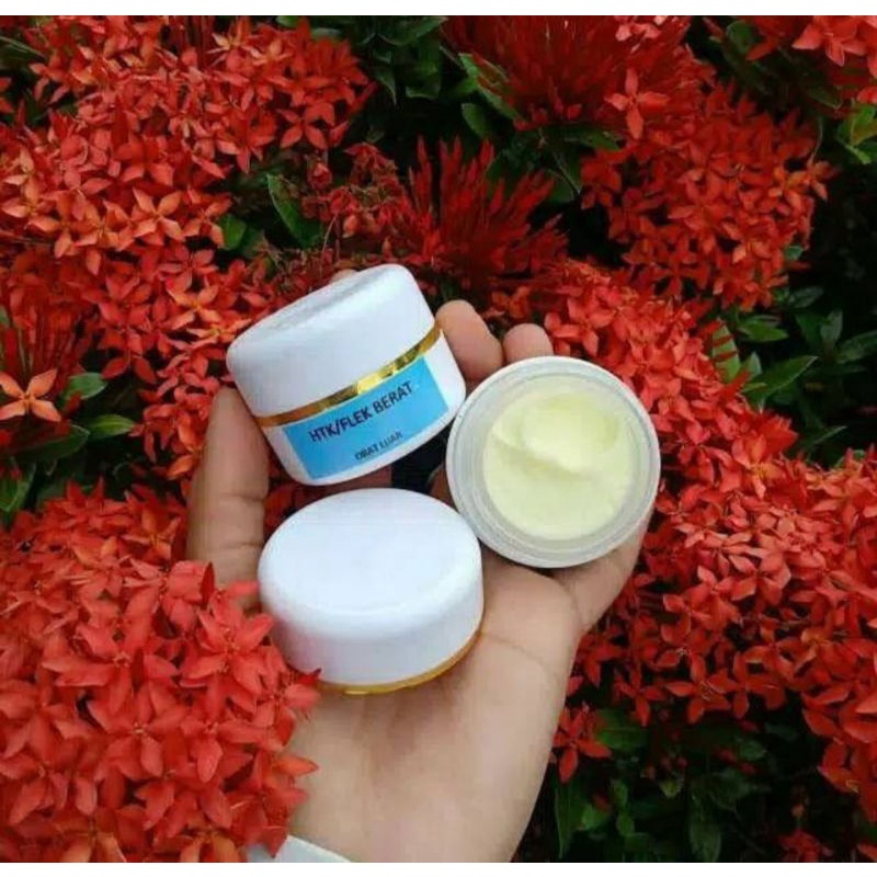 Aroma Flek Komplit Cream Pemutih Wajah