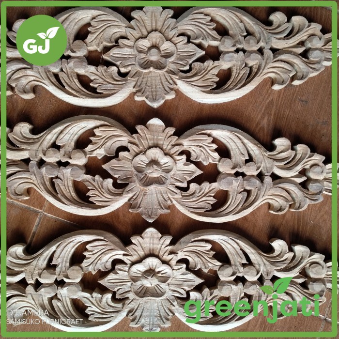 ukiran tempel kayu jati