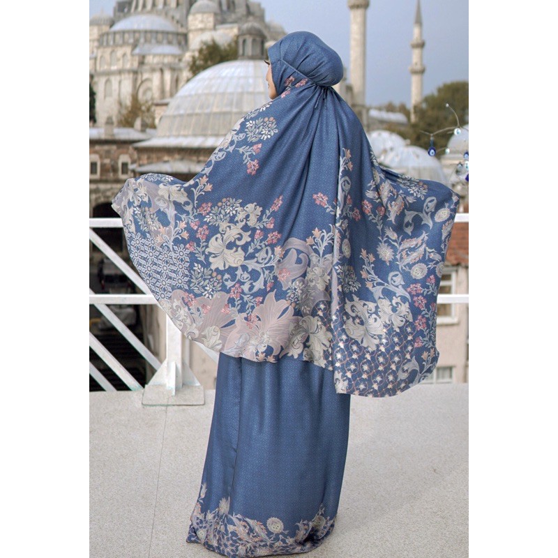 The Topkapi Prayer Robe