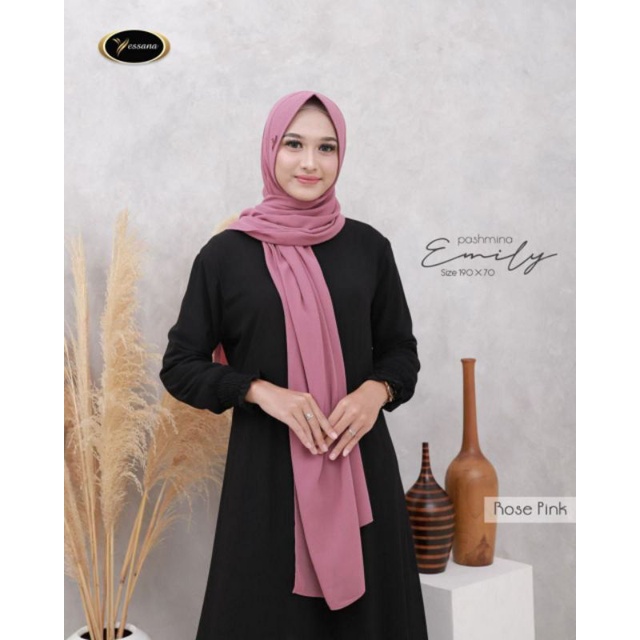 PASHMINA EMILY YESSANA