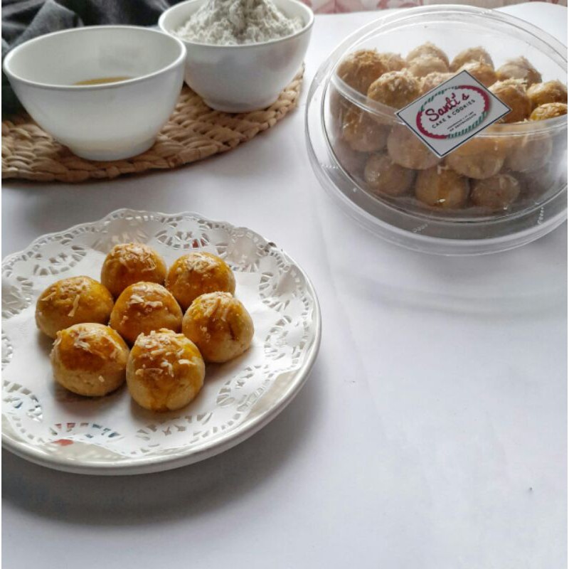 

Santi's c&c,KUE KERING NASTAR dengan gula aren 350 gr