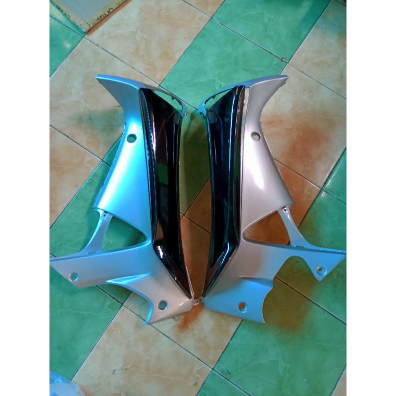 Sayap luar dalam Supra X 125 lama silver