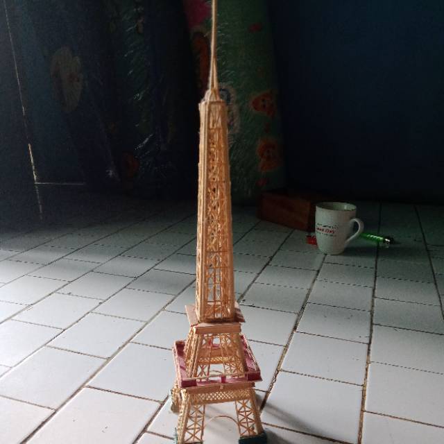 Miniatur Menara eiffel