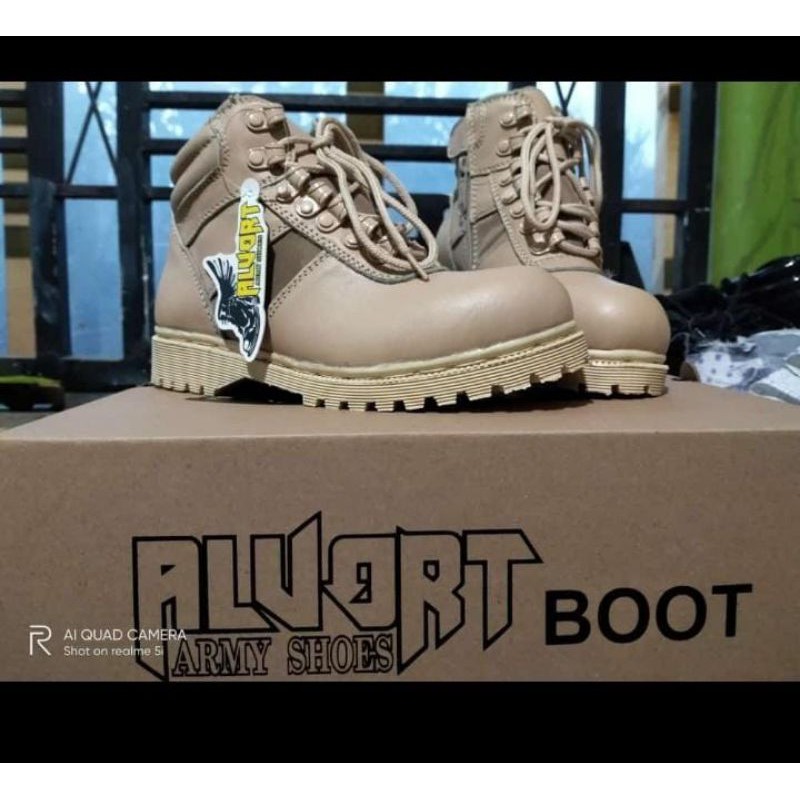 SEPATU PDH PNS, SEPATU BOOT KREM, SEPATU PNS COKLAT, BOOT COKLAT, SEPATU HIKING, SEPATU NAIK GUNUNG