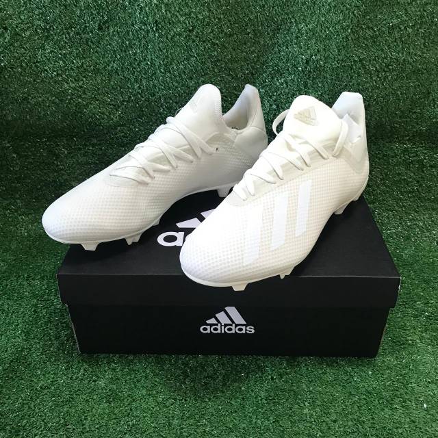 sepatu bola adidas x18