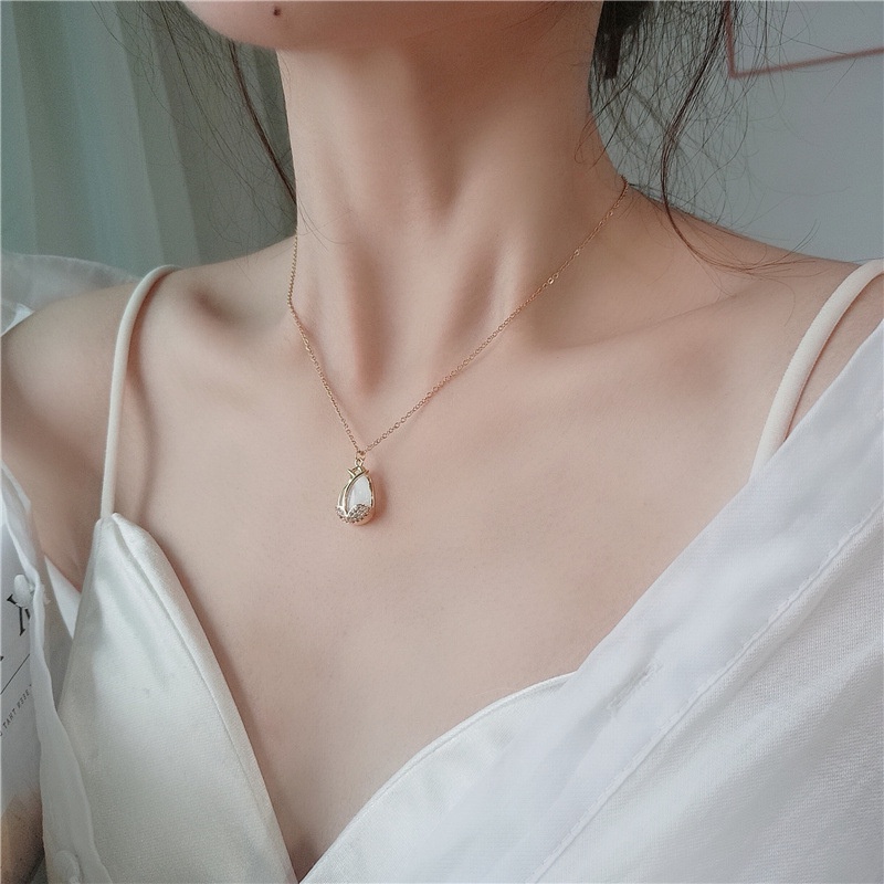 Kalung Rantai Klavikula Hias Liontin Bunga Tulip Opal Dan Berlian Untuk Wanita