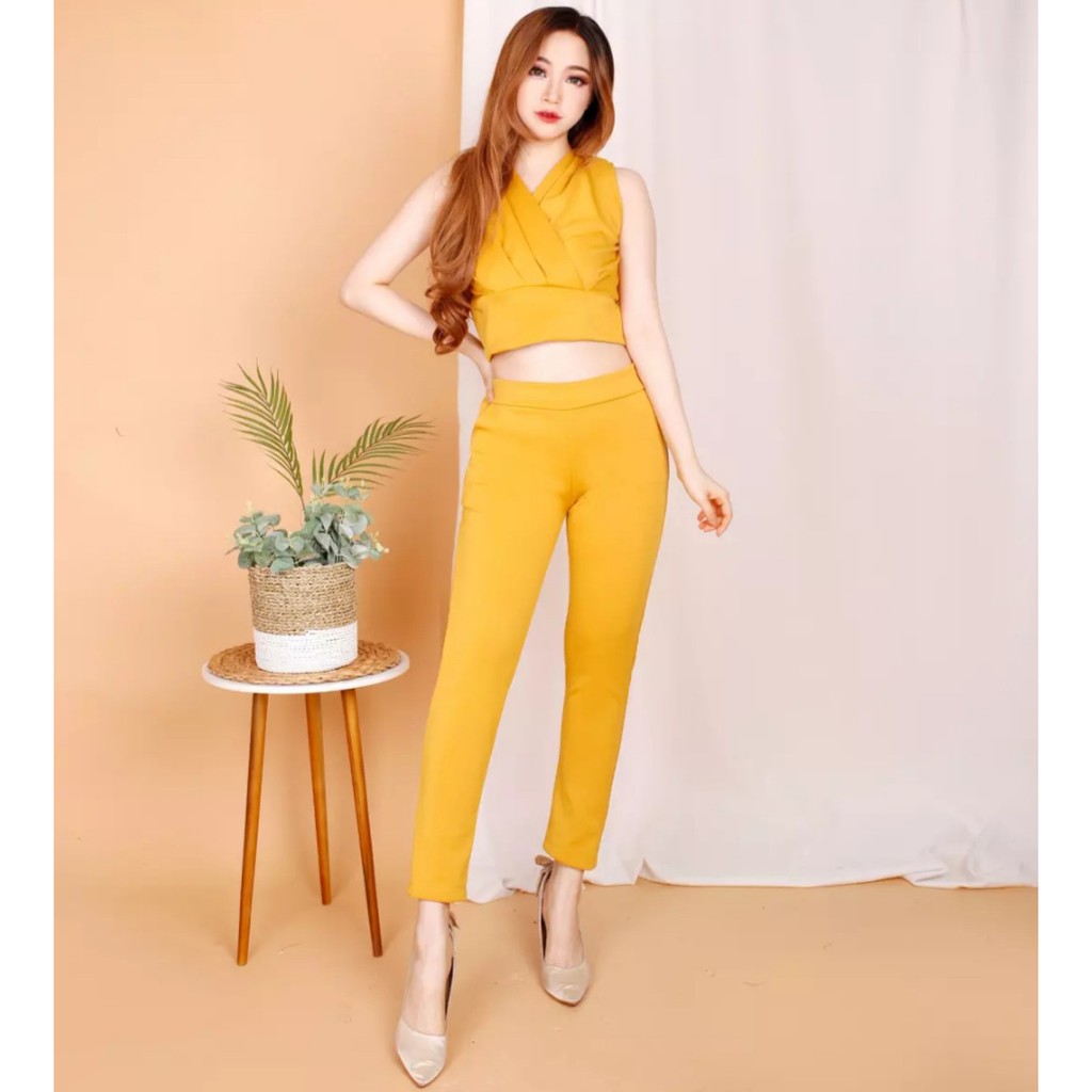 BAJU WANITA - BAJU JALAN - BAJU ANAK MUDA - BAJU KEKINIAN - BAJU 1 SET CROP