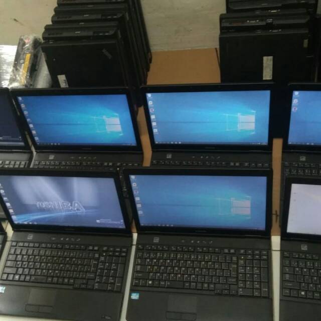 Laptop toshiba B552