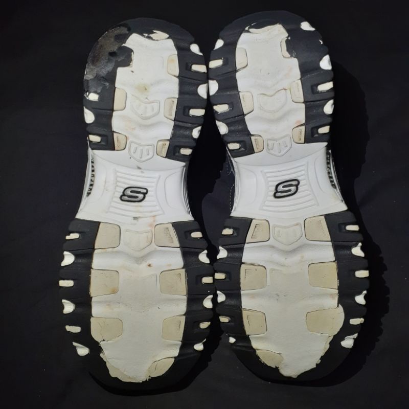 skechers d'lites second