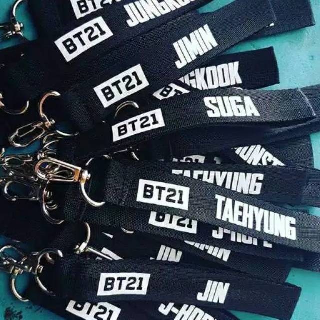 Gantungan Handphone BT21 Member BTS