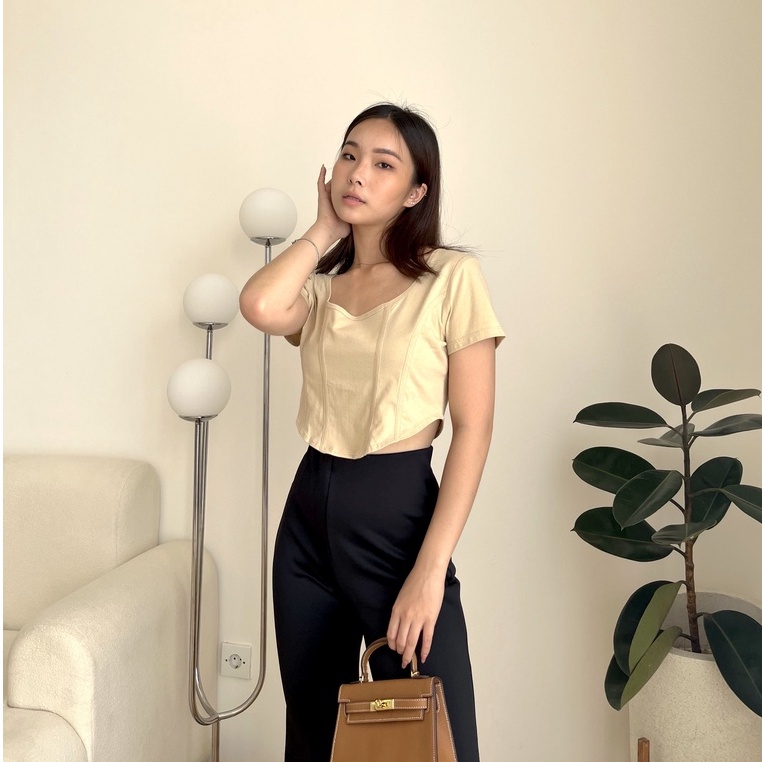 Callie Basic Top / Top Wanita