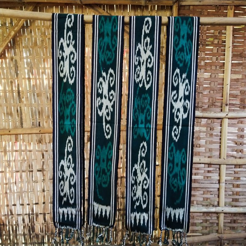 Syal Etnik Dayak Kalimantan-Cumi hijau hitam