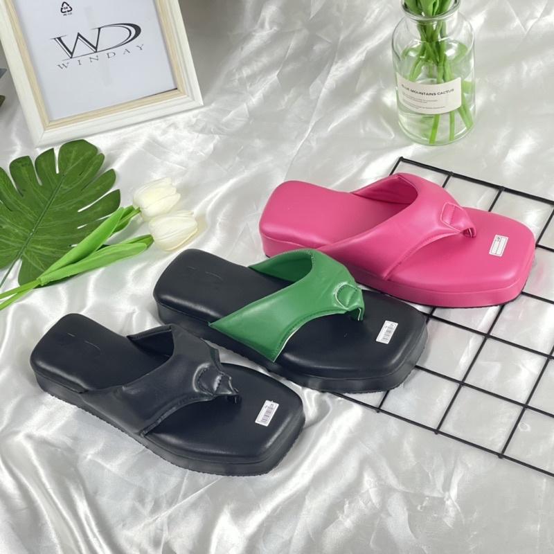 Sandal Jepit Wanita Elegan Empuk Ringan