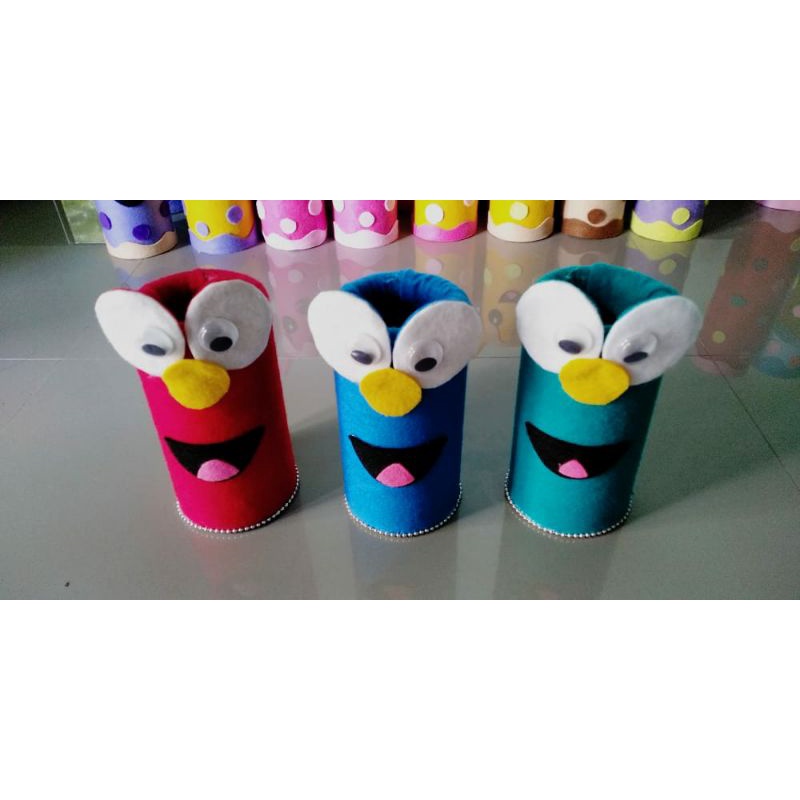 

TEMPAT PENSIL FLANEL / TEMPAT PENSIL KARAKTER,TMPAT PENSIL MURAH / TUGAS PRAKARYA / KERAJINAN TANGAN