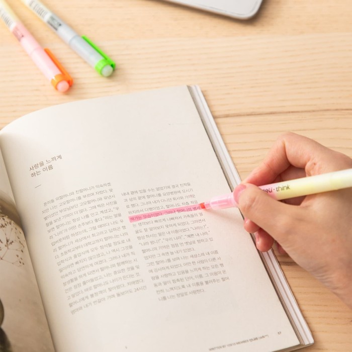 

TULIS-ALAT- DELI HIGHLIGHTER UJUNG CHISEL 2WARNA 3PCS/PAK 6 WARNA EU35304 -ALAT-TULIS.