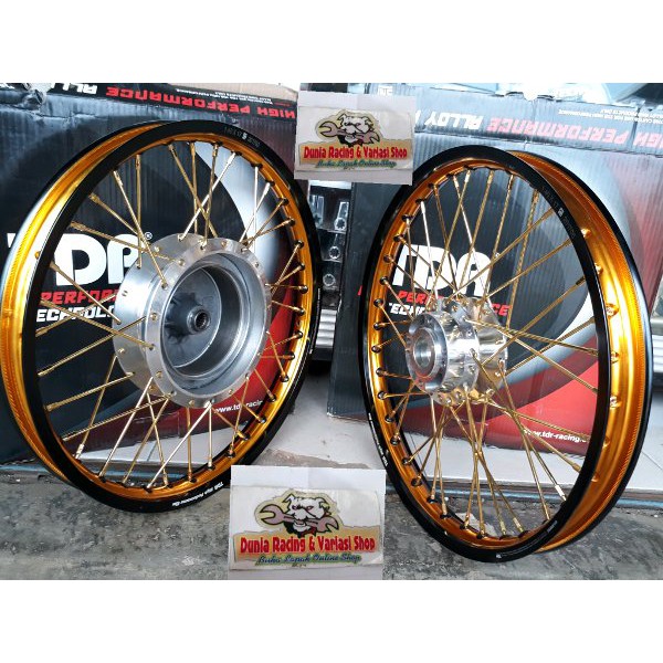 BRILIANT Sepaket velg TDR 2tone ring 17 Beat scoopy Vario 110 vario 125-150 Spacy Beat fi esp-pop