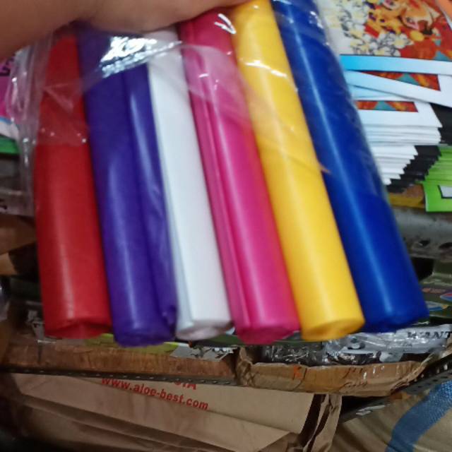 

Kertas Minyak 100x75cm isi 25lbr