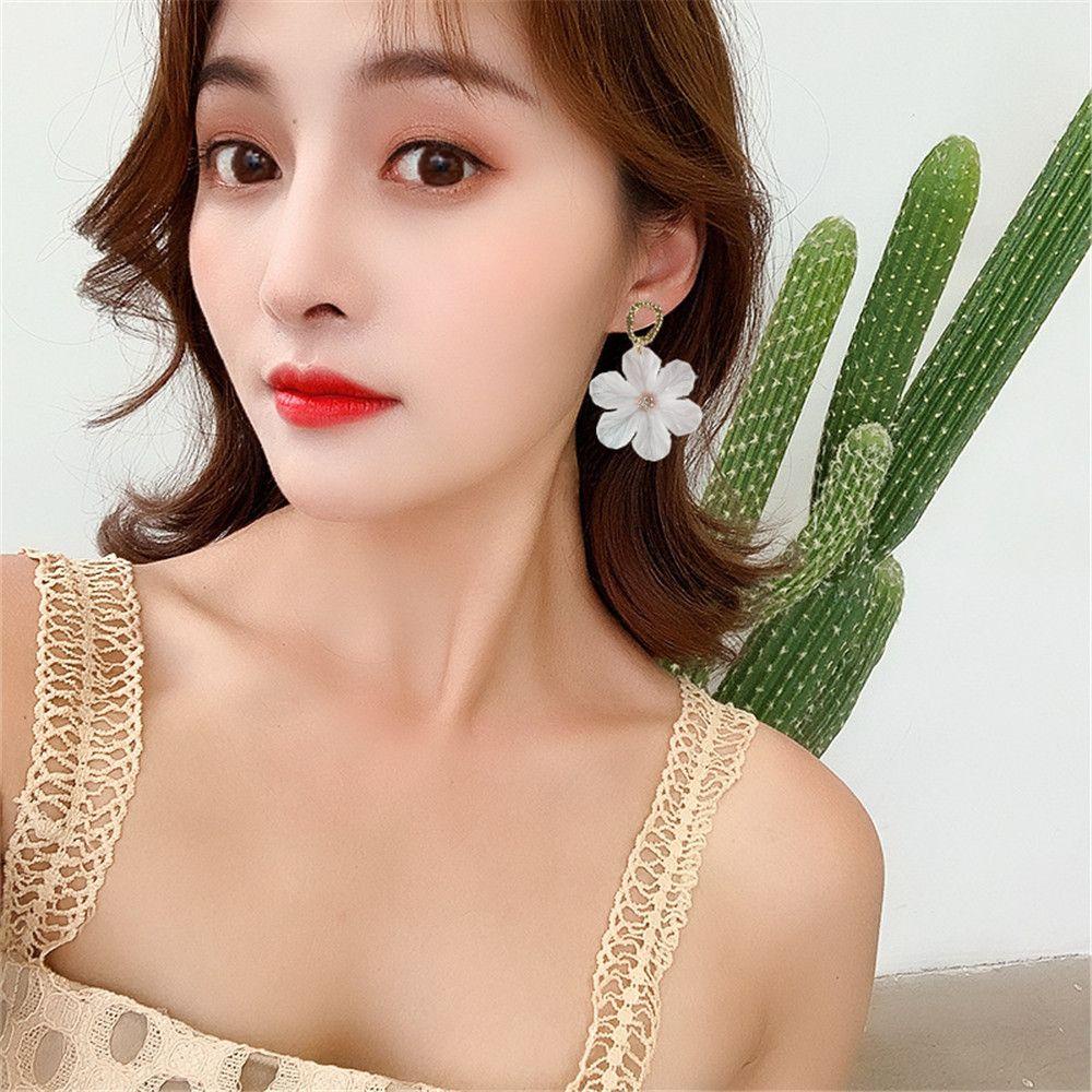 Anting Bunga Nanas Wanita Resin Bunga Transparan Liar Segar