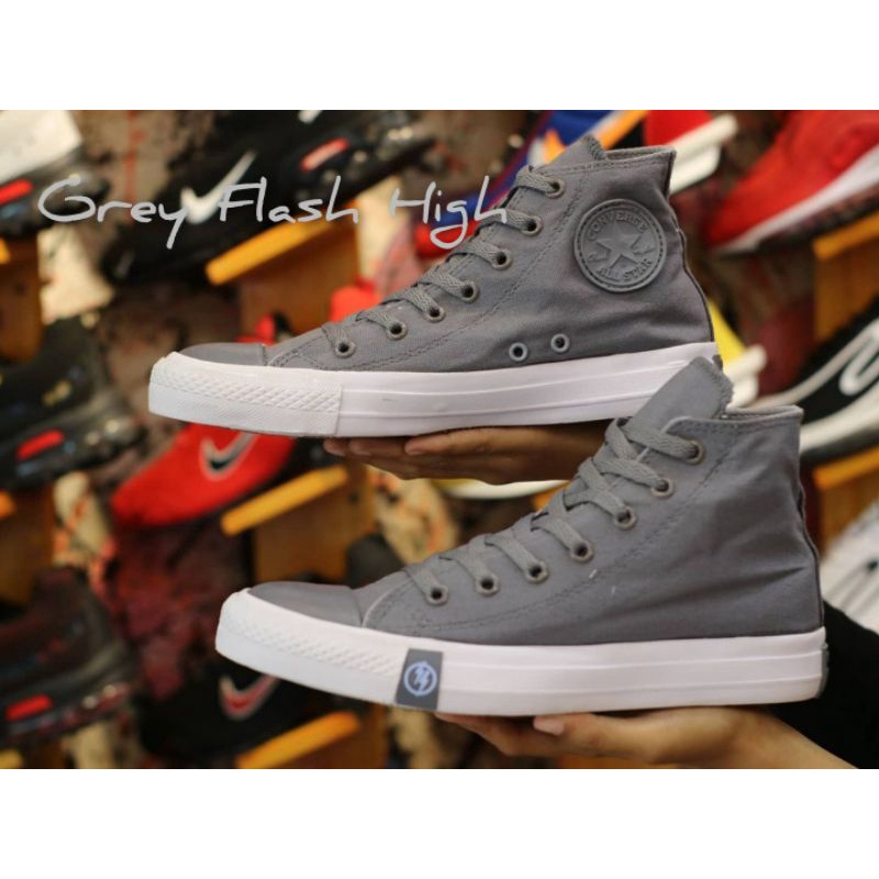 TOP SELLER Sepatu Converse Tinggi Chuck Taylor New Release Undefeated