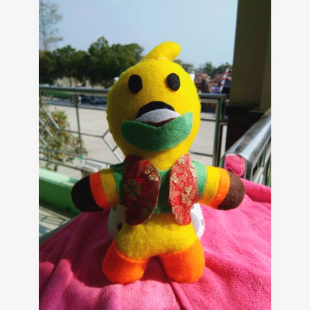 Boneka Burung Cendrawasih