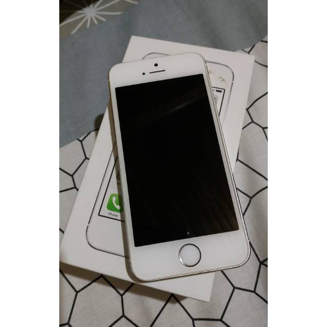 Iphone 5s 16gb warna silver second. Ex pembelian di erafone.