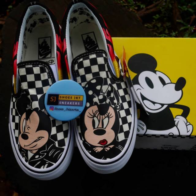 VANS TODDLER CLASSIC SLIP ON X MICKEY MOUSE