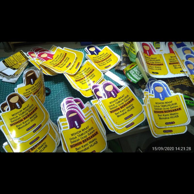 

STICKER / STIKER KURIR TAMU HIJAB JILBAB MOHON TUNGGU SEBENTAR (BISA CUSTOM)