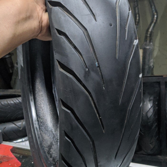 Ban Second Copotan Ban PIRELLI ANGEL CT RING 17 130-70-17