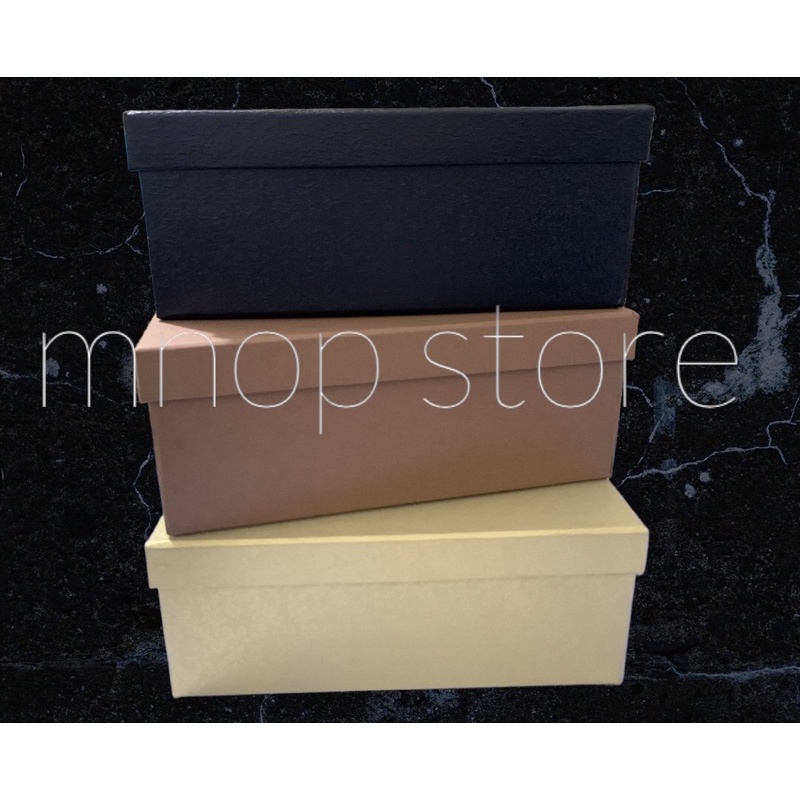 

KOTAK KADO SIZE 25x25 tinggi 10cm