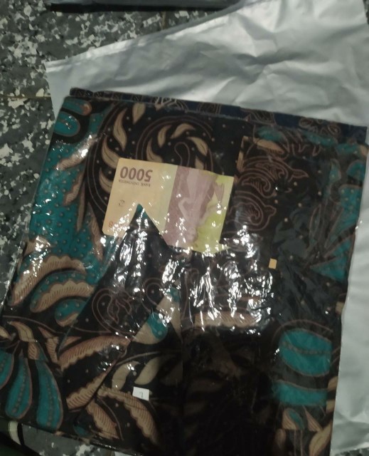 Batik Couple Keluarga Sania Rufle Ori