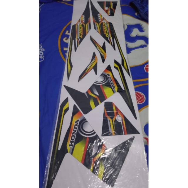 striping variasi vario techno 110 karbu