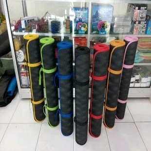 matras yoga camping alas