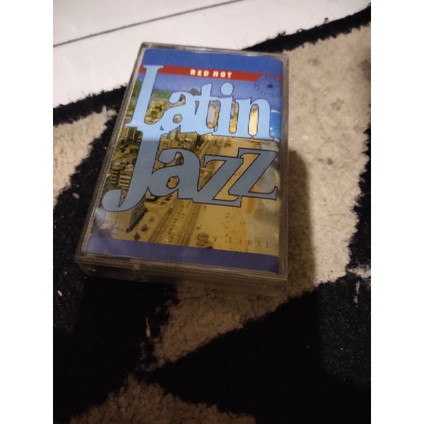kaset pita latin jazz / red hot