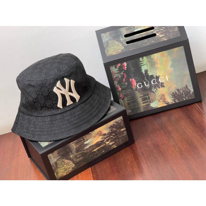 TOPI BUCKET| TOPI WANITA| TOPI COWOK| TOPI IMPORT| TOPI BRANDED|