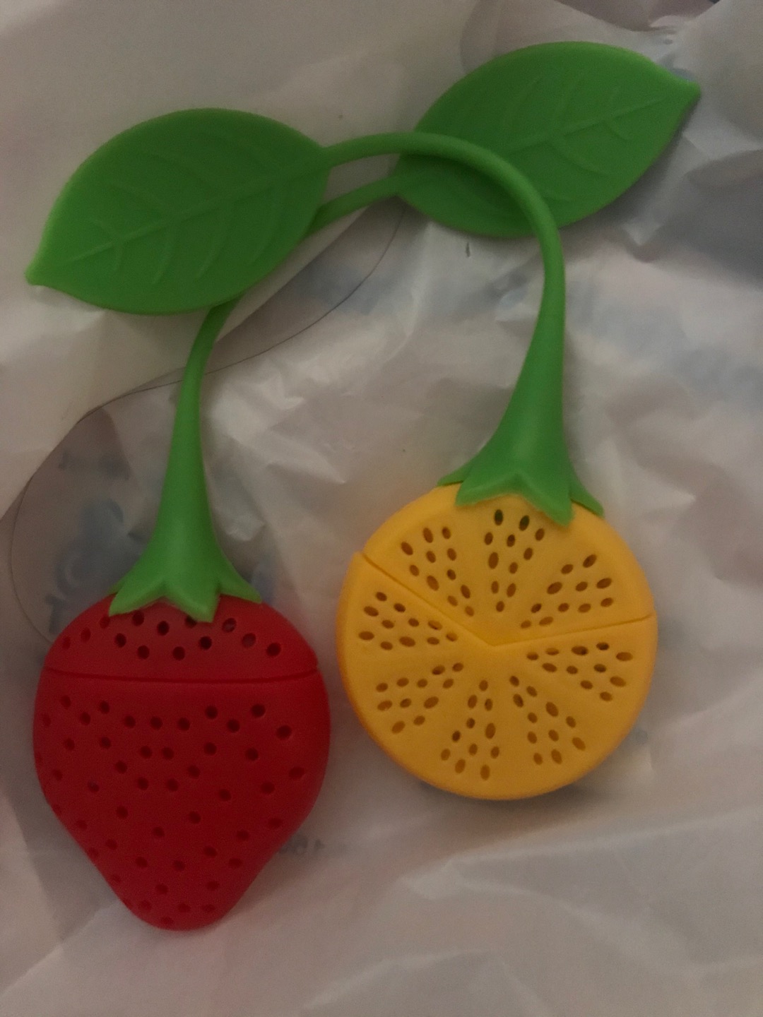 Peralatan Dapur: Saringan/diffuser Daun Teh Bentuk Stroberi