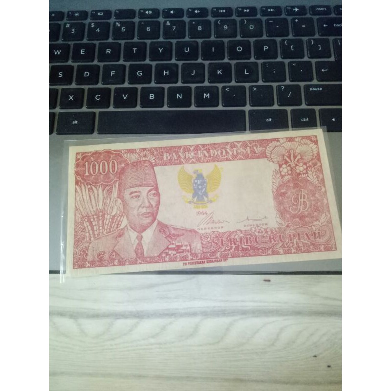 uang lawas 1000 rupiah tahun 1964 merah (2 perempuan menari)