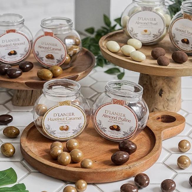 

[HARGA RESELLER] D'Lanier Roasted Almond with Dark Chocolate - 100 gr