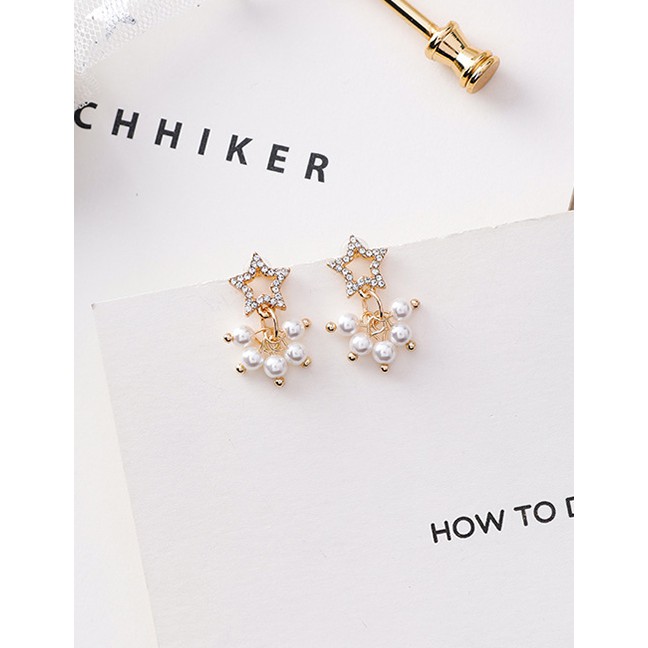 LRC Anting Tusuk Fashion Five Pearls Star Crystal Circle 925 Silver Pin Stud Earrings F48305