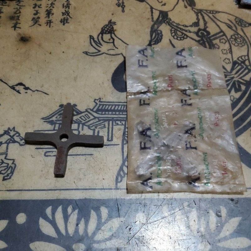 Silang Palang Empat Vespa Excell PXE