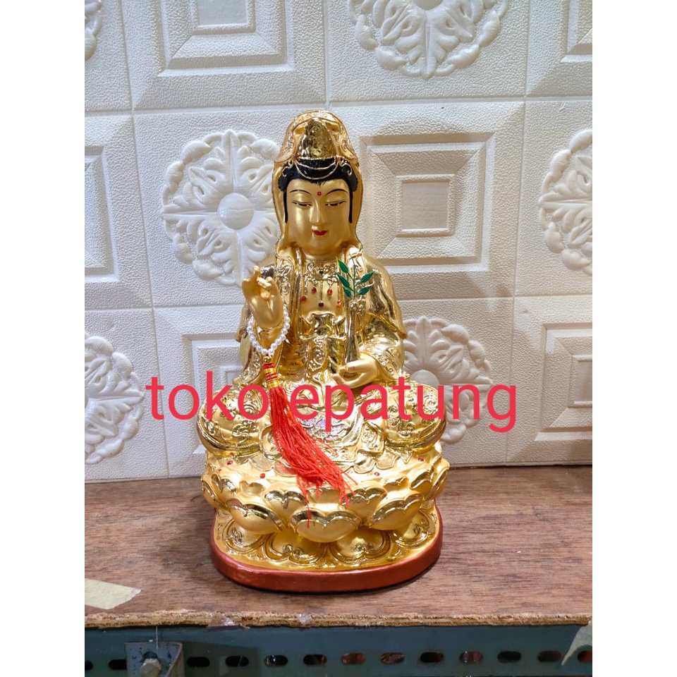 patung dewi kwan in / kwan im / guan yin kayu - 12 inch - emas