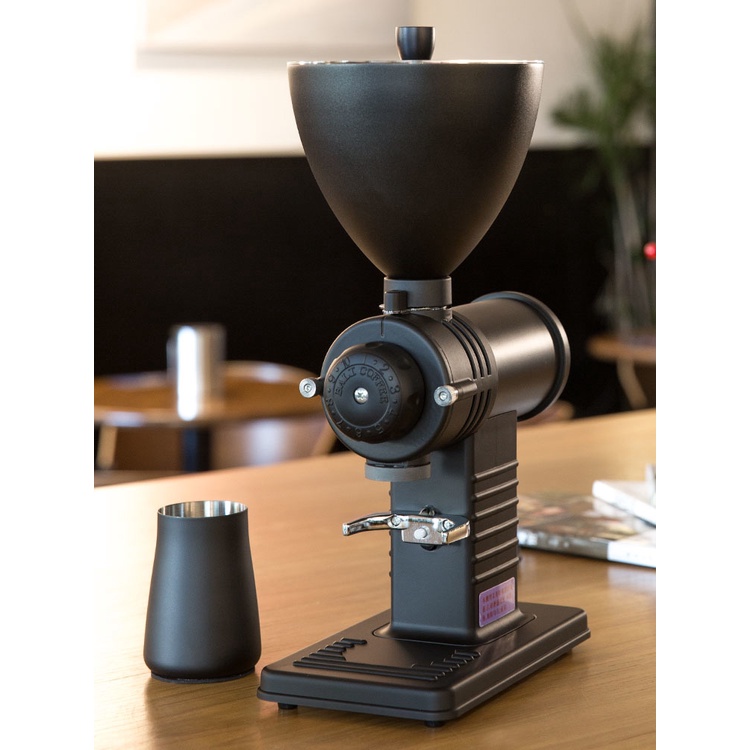 Penggiling Biji Kopi (Hitam) - MJ1B17-2